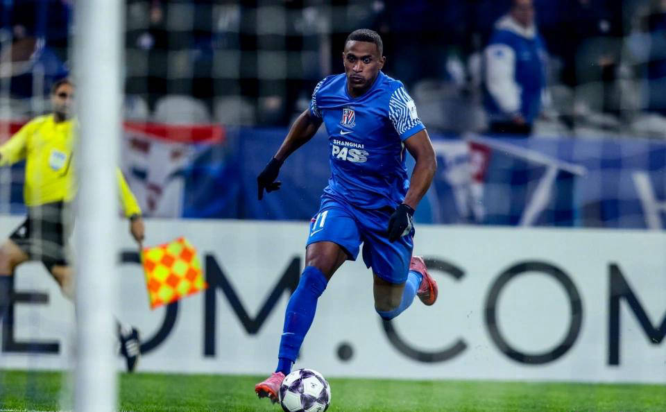 申花亚冠收官战首发阵容揭晓！斯卢茨基坚持零轮换，外援三叉戟继续联手出战