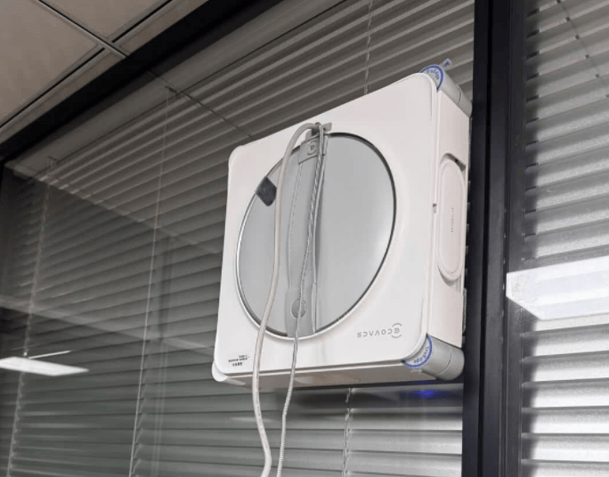 如何擦玻璃又快又干净？擦窗机器人有必要买吗？2026年最受欢迎的十大擦窗机器人推荐！