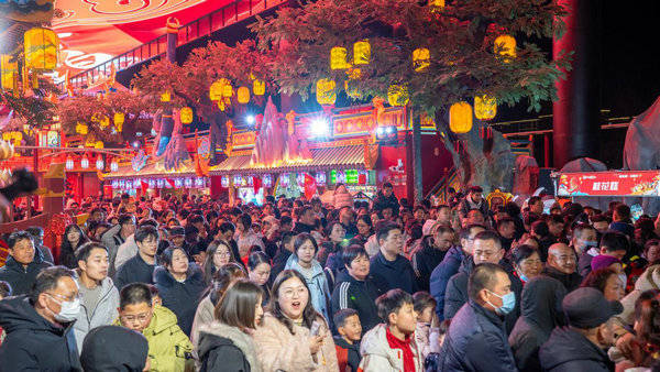 黄河潮涌贺新春，慢旅深游启新篇 九曲黄河万里情浓厚年味 引领春节旅游新风尚