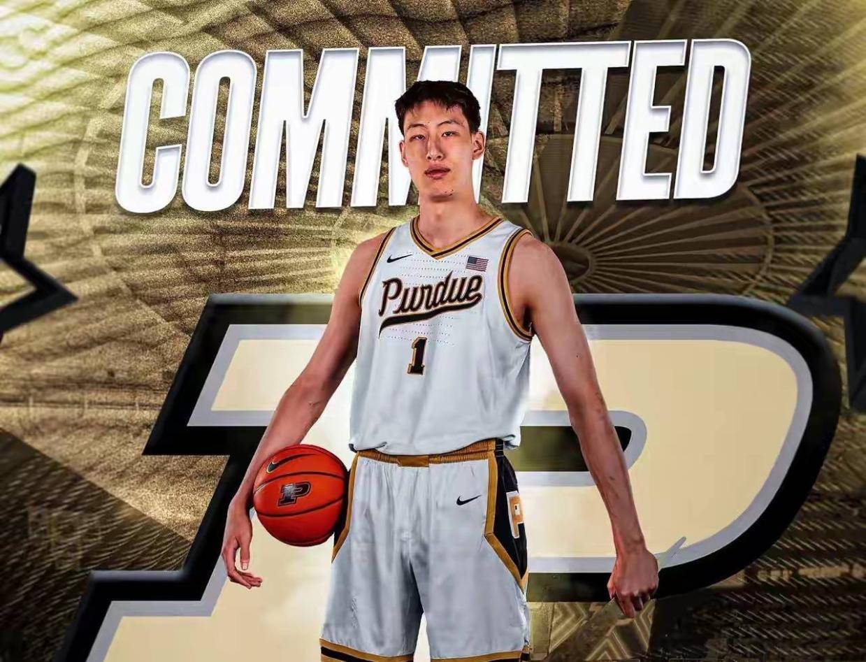 夺冠+MVP！中国男篮18岁2米15新星崛起闪耀：曾单场轰30+8真猛