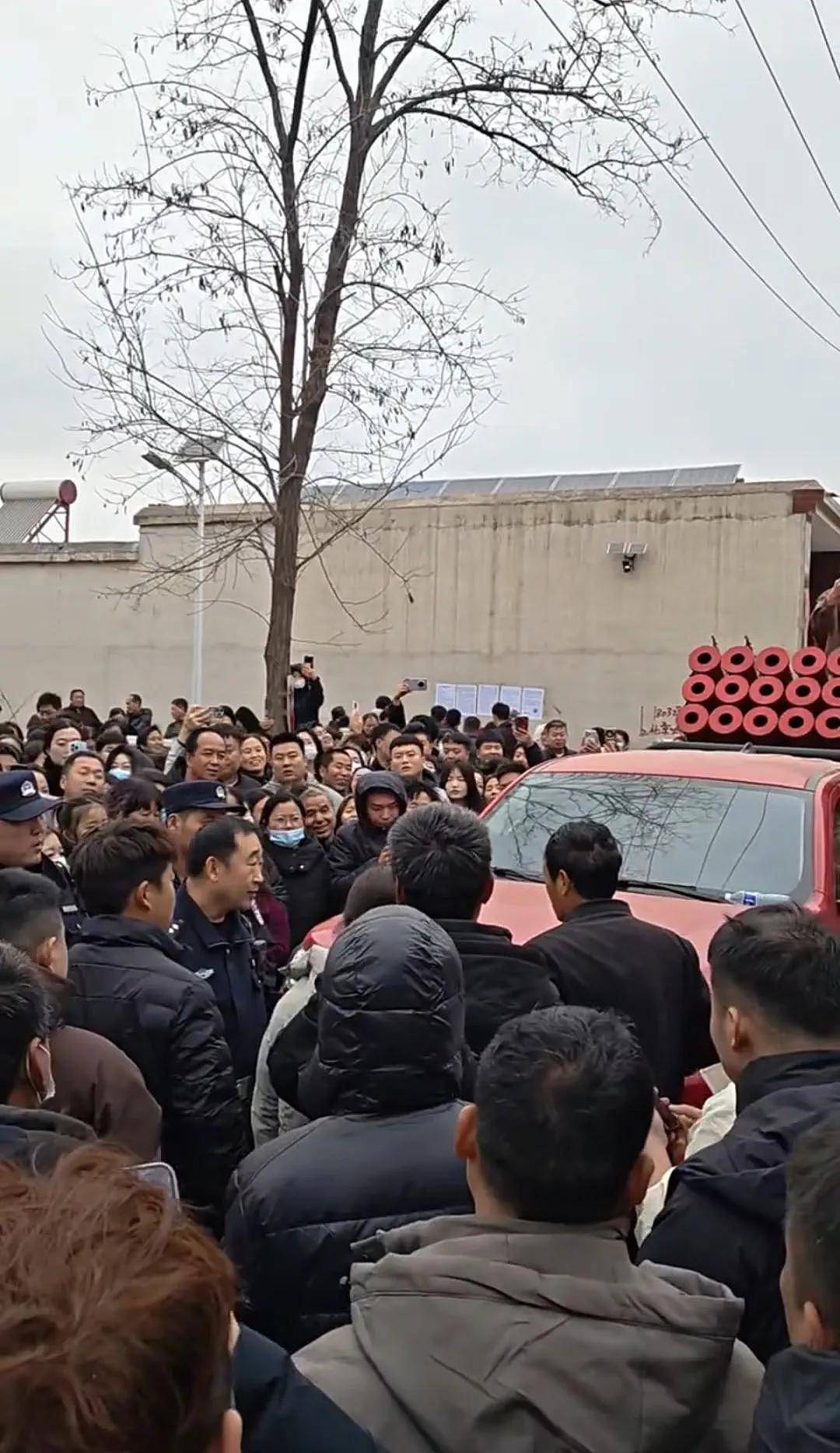 河北邢台男子花50余万元被骗婚!父母心痛落泪:很可能人财两空(组图) - 12