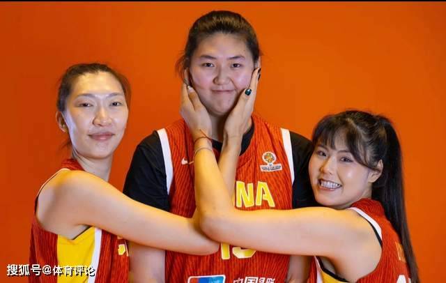 中国女篮今夜首发5人出炉！韩旭+杨舒予、陈明伶、罗欣棫、张曼曼