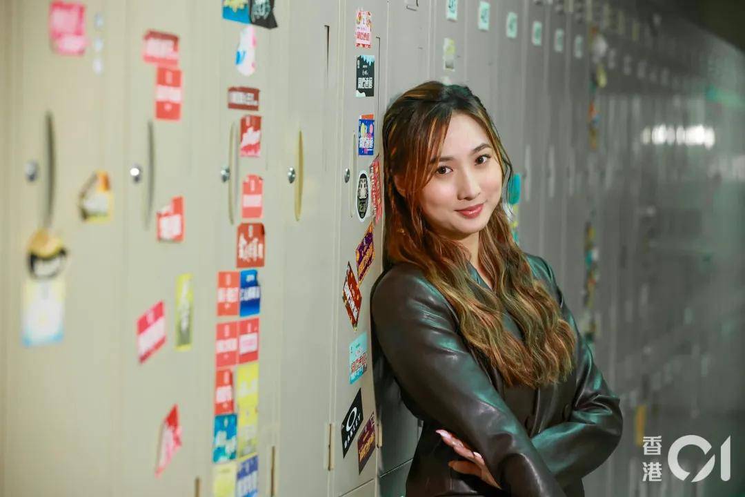 現年19歲的鍾柔美（Yumi），童星出身，5年前參加《聲夢傳奇》奪第三入行，樣子甜美，加上能歌善舞，深受不少男粉絲歡迎。（葉志明 攝）