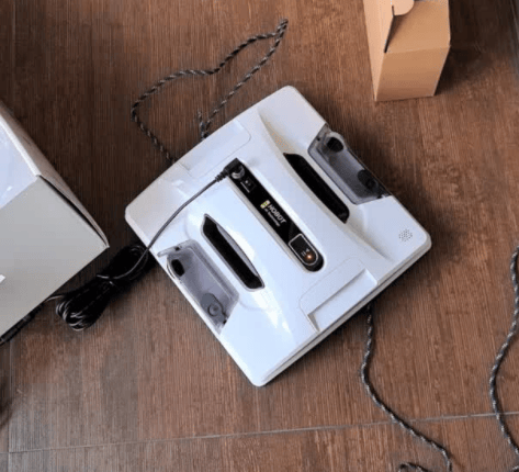 擦窗机器人会把玻璃刮花吗？家用擦窗机器人哪款好？十大公认最好的擦窗器排名