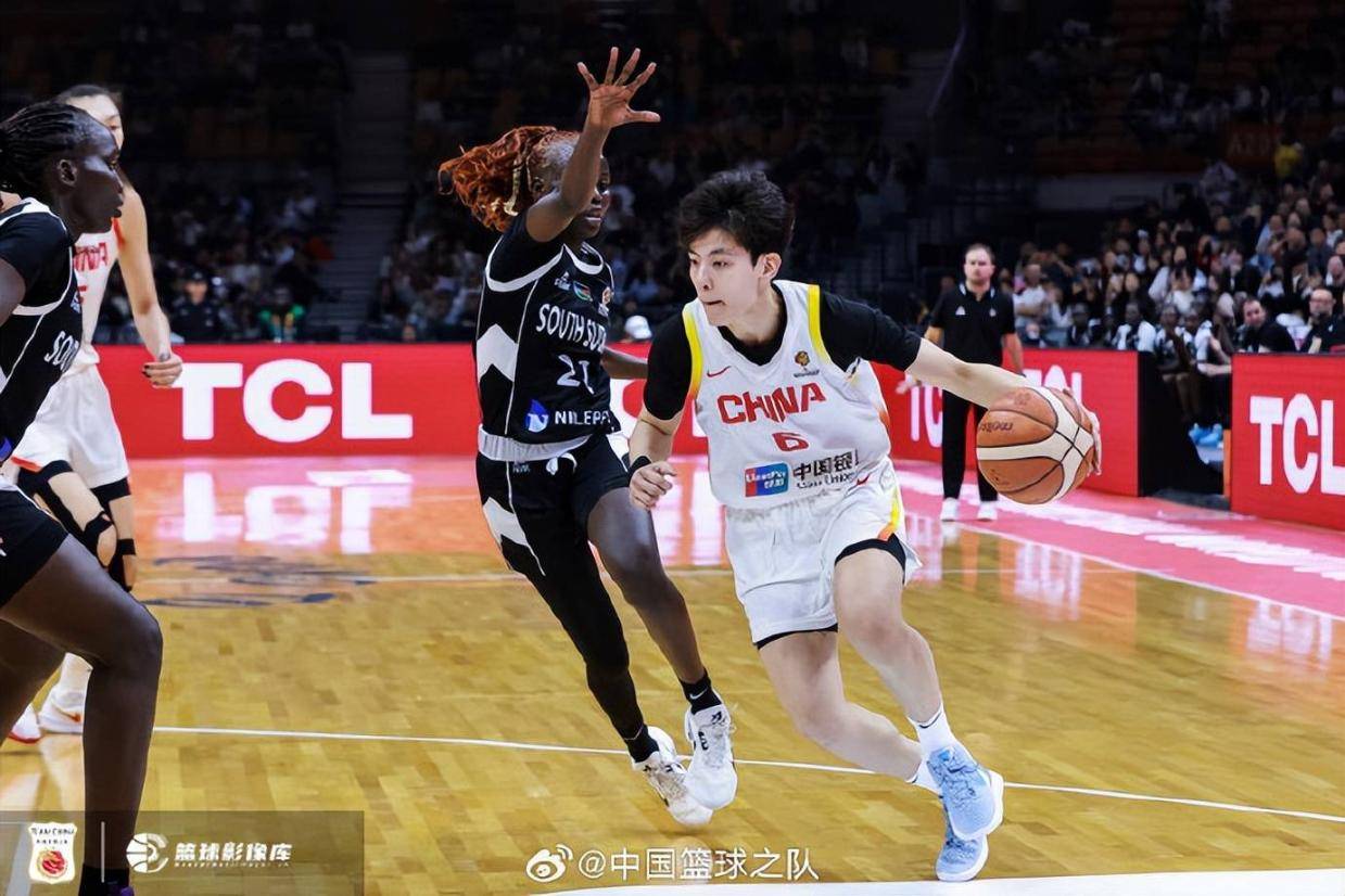 热血沸腾！中国女篮世预赛2胜1负握出线主动权，出线形势一片大好