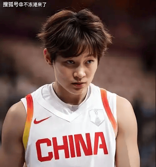 炮轰宫鲁鸣？杨力维：长期集训非最优，球员要生活，需要打磨技术