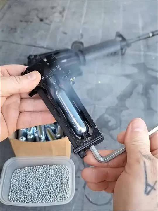 使用BB弹的气枪都是如何发射的
