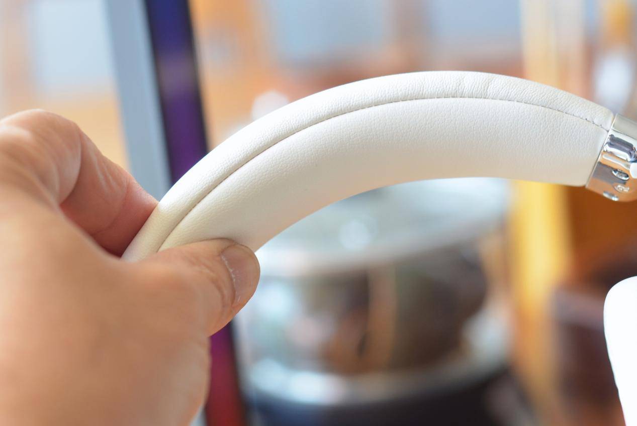 HiFi音质、智能交互灵动屏、AI智能，南卡SHOW头戴式耳机体验感拉满