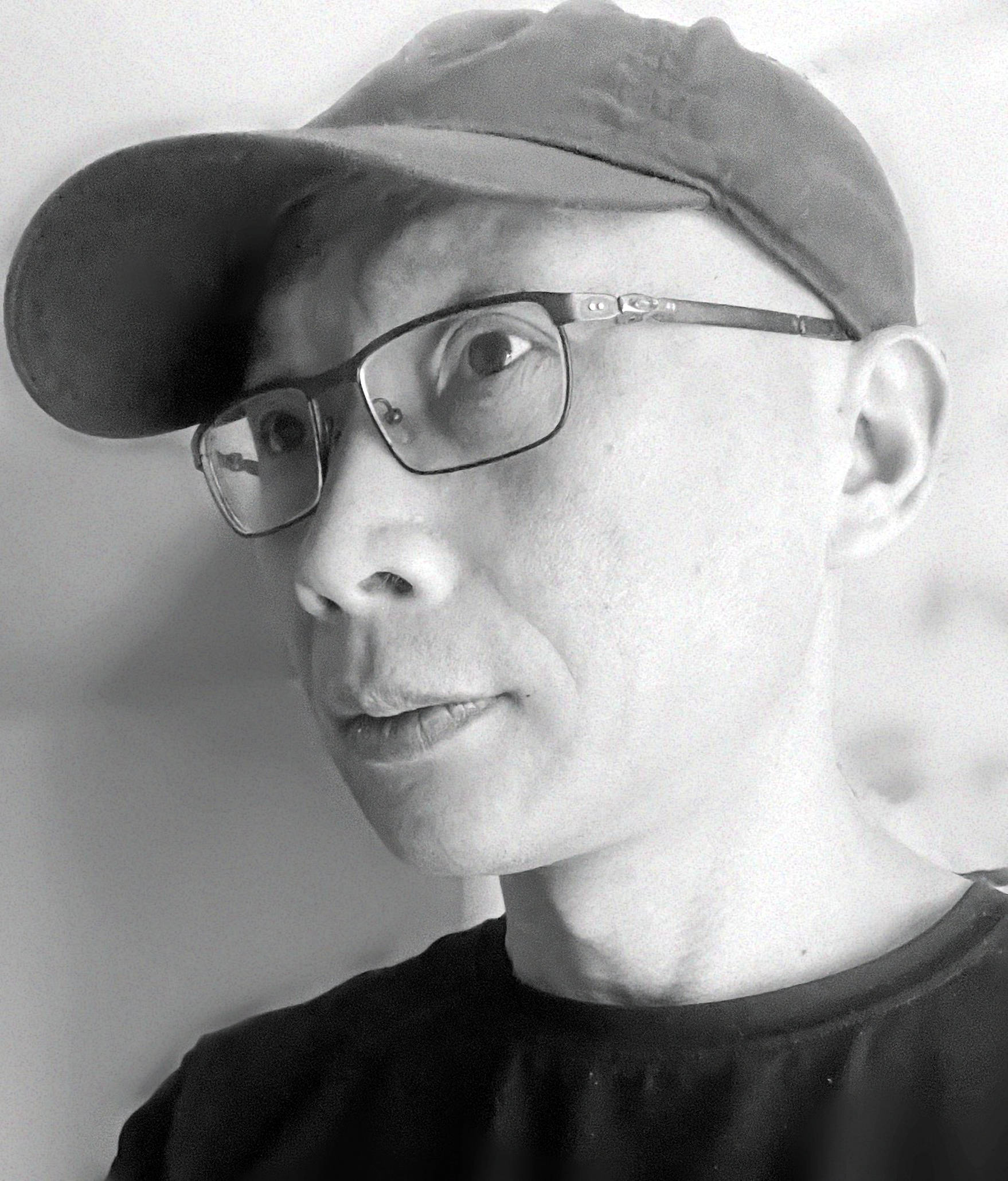 哇，著名作家唐国明在《零乡》里，告诉你曹雪芹百回全本《红楼梦》一完成，是这样被支离破碎的