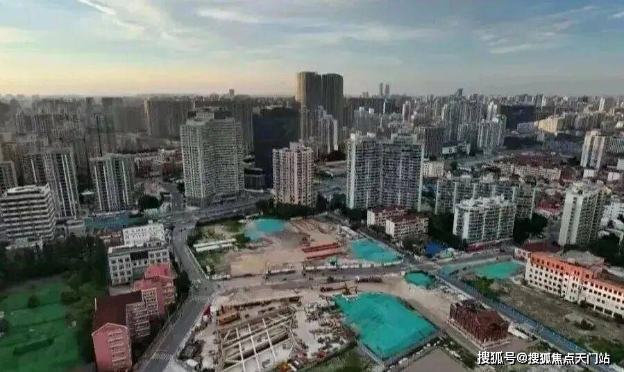 绿城潮鸣外滩2026年最新房价/户型/容积率/小区环境-(上海绿城潮鸣外滩)售楼中心/楼盘详情-附绿城潮鸣外滩售楼处预约热线_地块_社区_项目