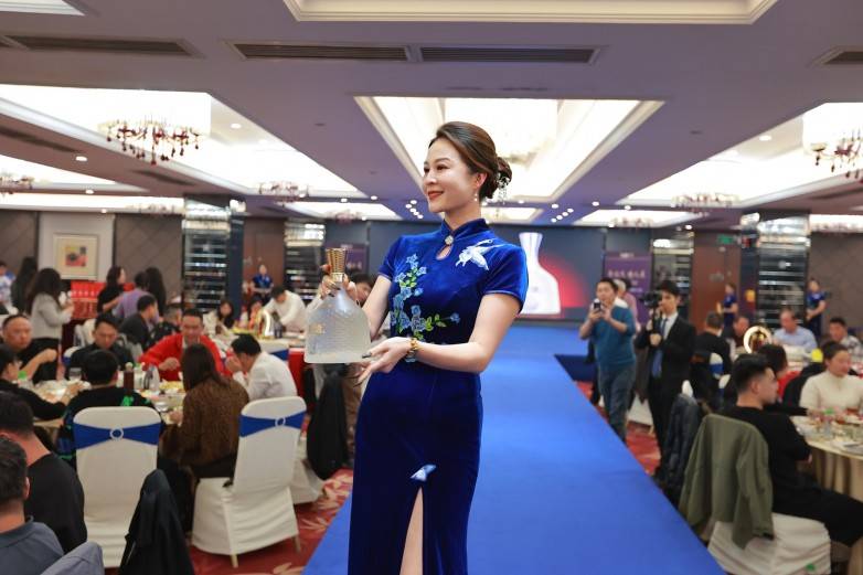  九暹欢洽酒荣获2025年度TGA酒类新品“青酌奖”(图6)