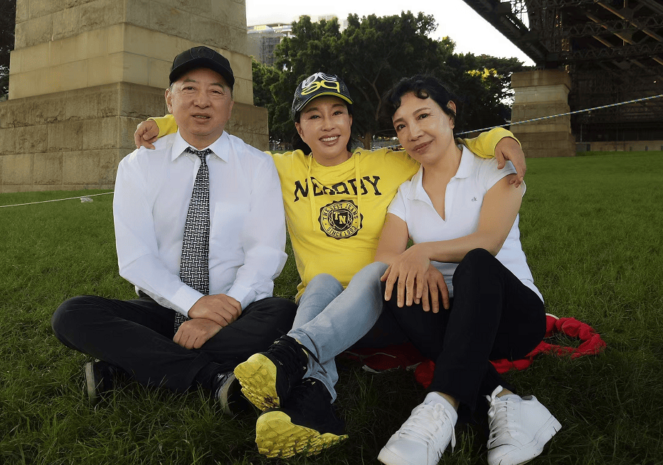 刘晓庆妹妹首度详解家族争议:力挺遗产捐赠 揭露多年谣言内幕