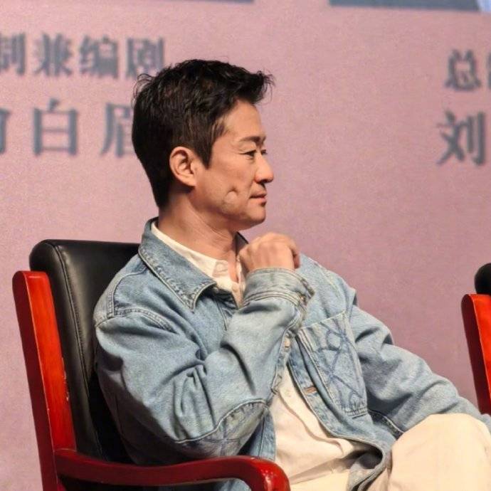 吴京幽默回应“水肿”传闻：只是含水量略高，身体倍儿棒！