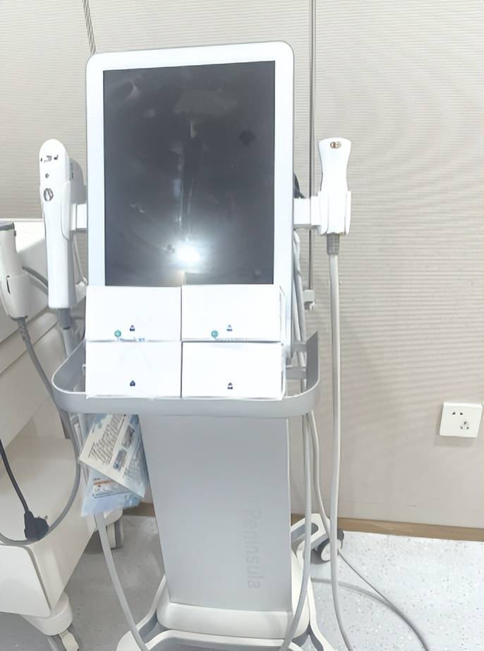 二类器械干三类的事?半岛超声炮的“灰色四年”谁来买单?(图2) get?code=ZTEyNTg2NzVjZDRmNTkwNmI1NzZhN2RhOWY0MjdlNjYsMTc3NDY1NzgxOTE0Mg==