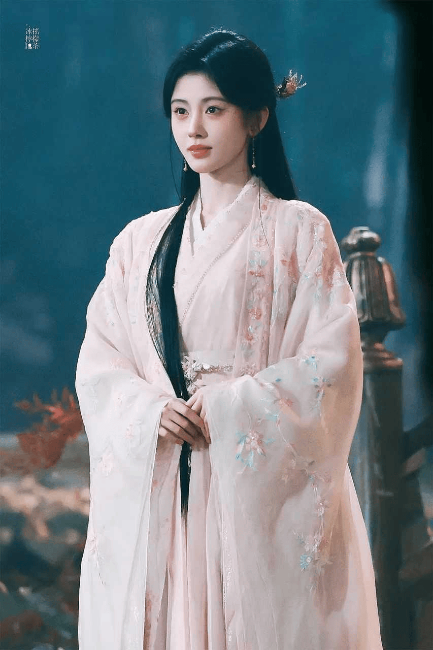 鞠婧祎被爆3张照片赚30万，艺人“隐形收入”有多高？封面图