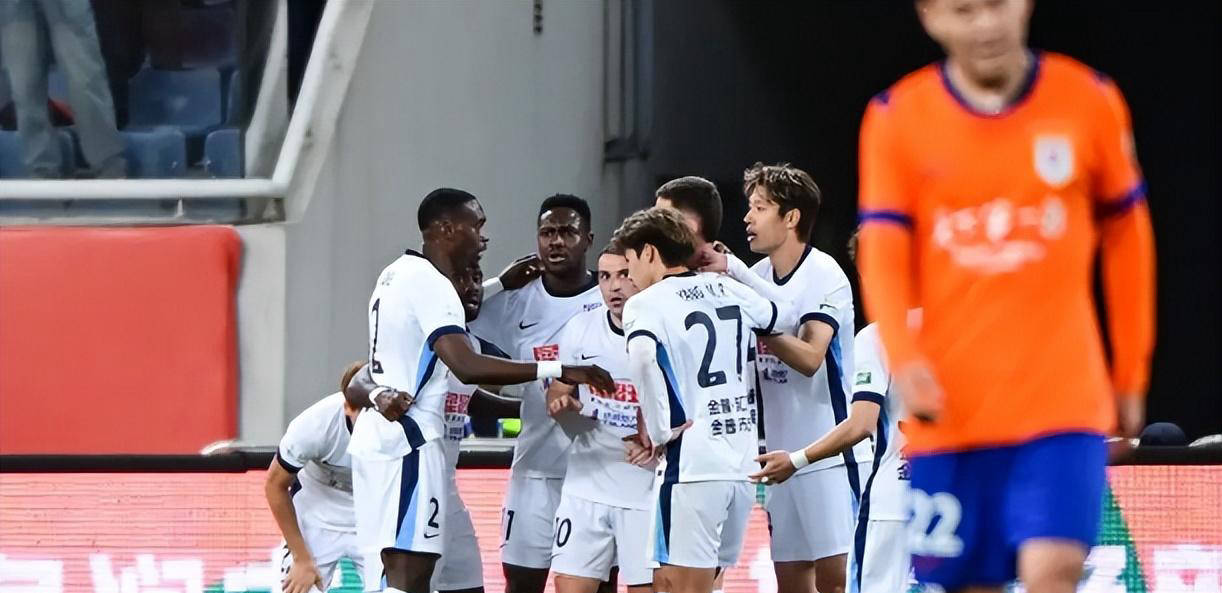 一场1：2揭露泰山队最大失利，难怪国足三位主帅都不选他