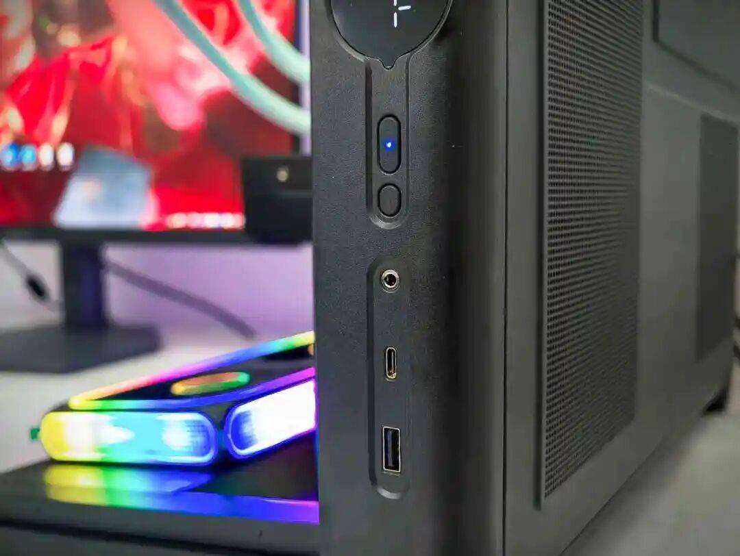 还好没盲目买,爱国者星璨辰Air实测:颜值散热双在线桌面小钢炮