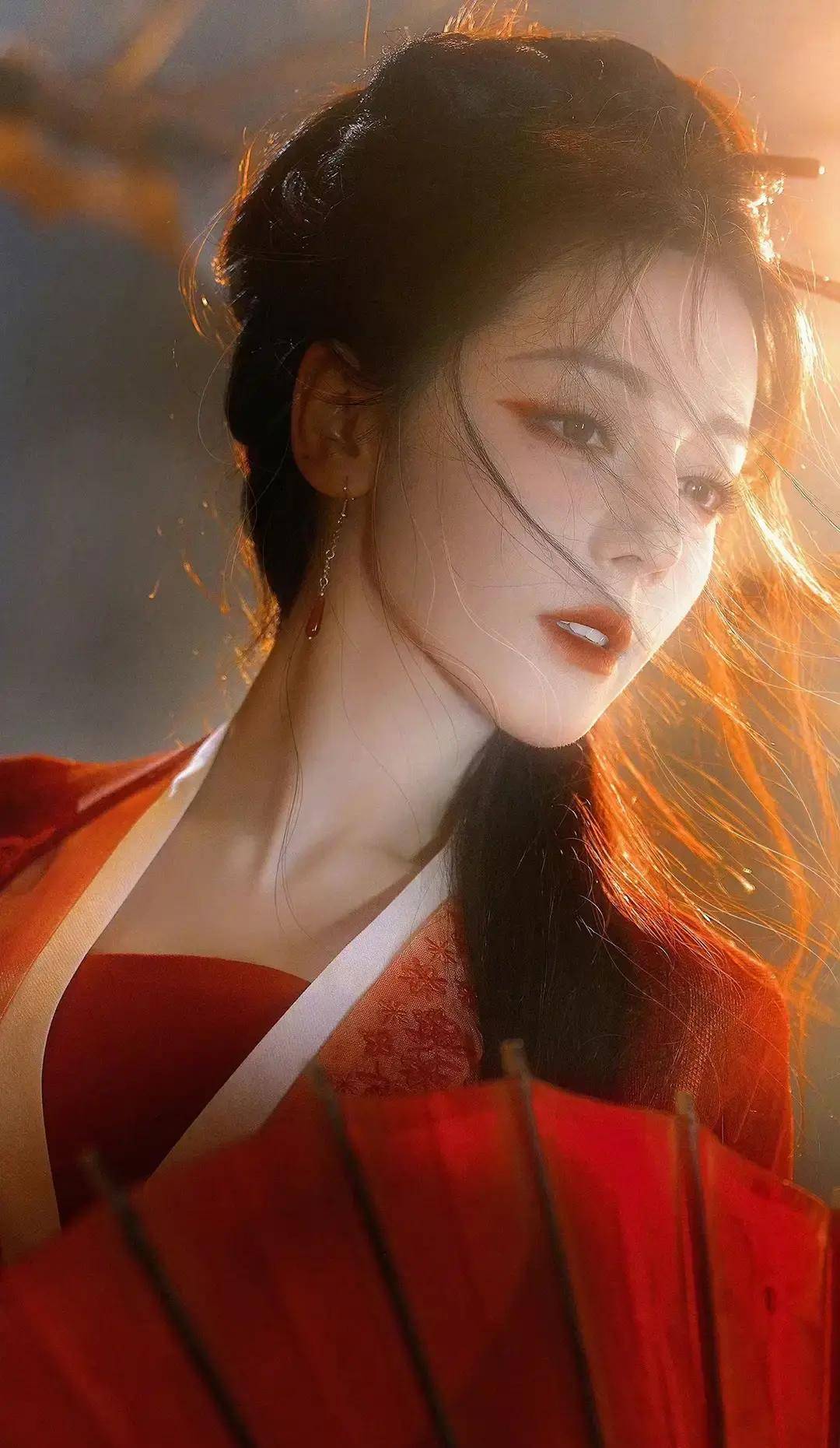 迪丽热巴演过的白发