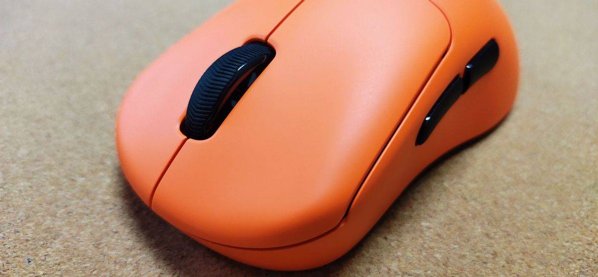 雷柏VT3s焰影橙电竞属性拉满,视觉与手感双重暴击,要不要这么猛