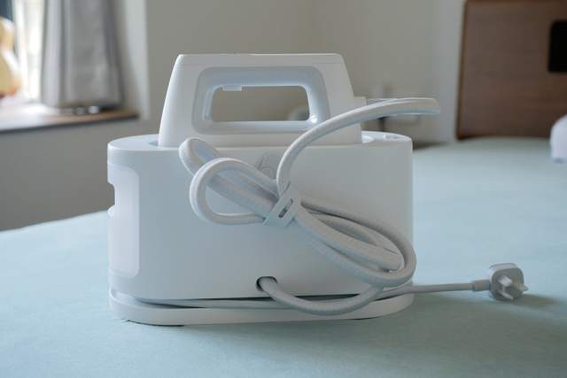 米家熨烫机2评测：除菌除螨，熨衣从此告别“皱”烦恼