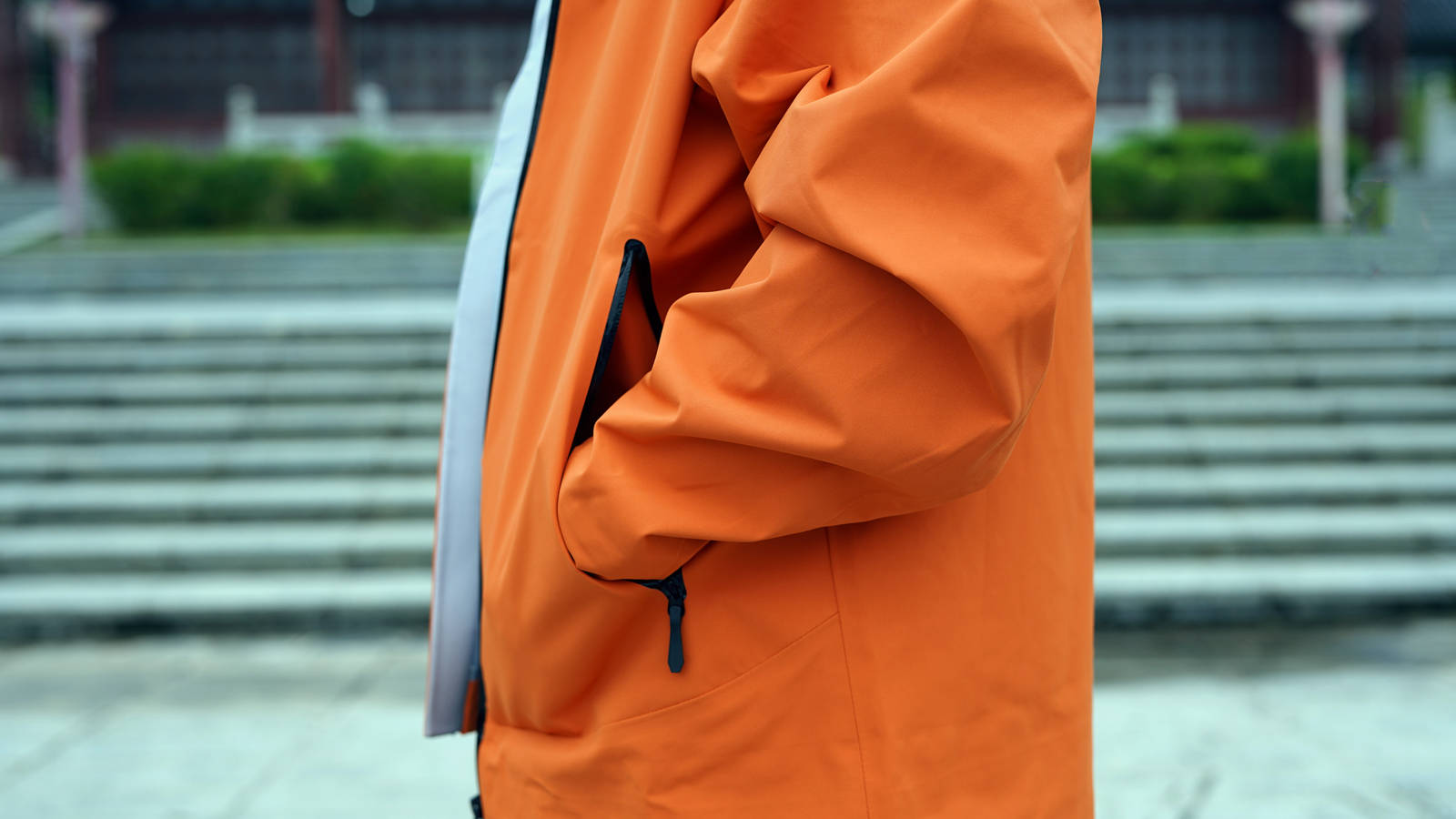 细节见真章，测评VBREX重装越野7防冲锋衣，一件被低估的全能王！