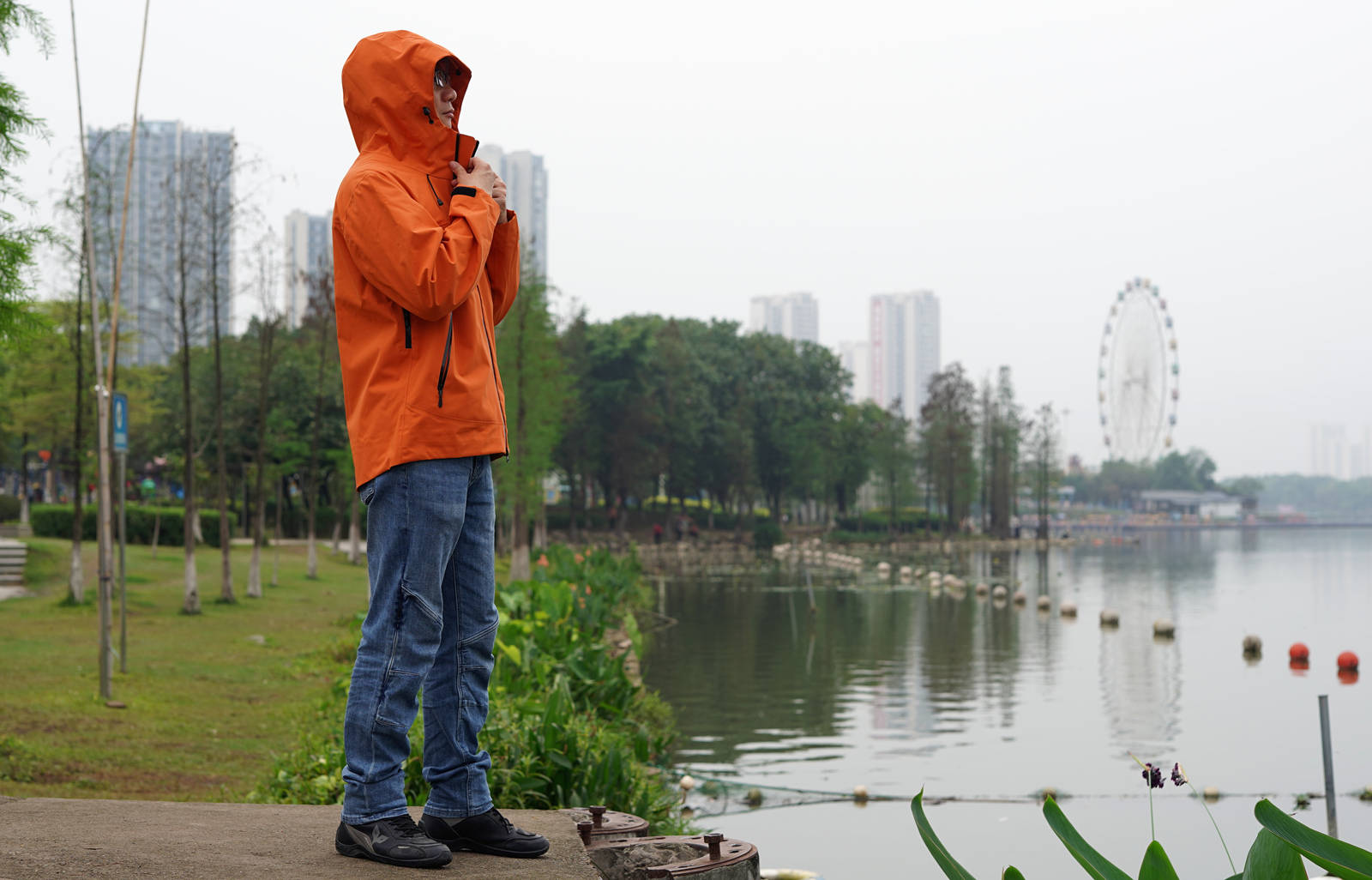 细节见真章，测评VBREX重装越野7防冲锋衣，一件被低估的全能王！