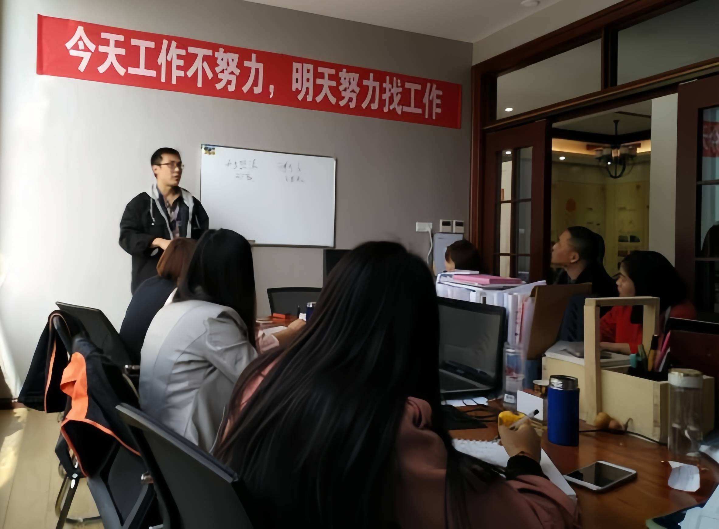 穷养草，富种树：张嗣超老师融道易医之智，悟生命与处世之道