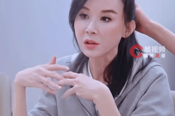 萧蔷谈职场情绪管理：不认同用眼泪当武器，称其难解决问题
