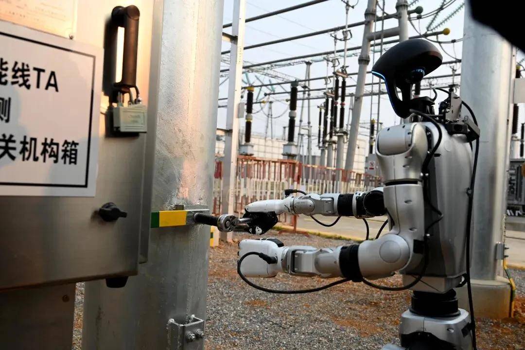 68亿电网大单背后，人形机器人进电网是风口还是泡沫？(图1)