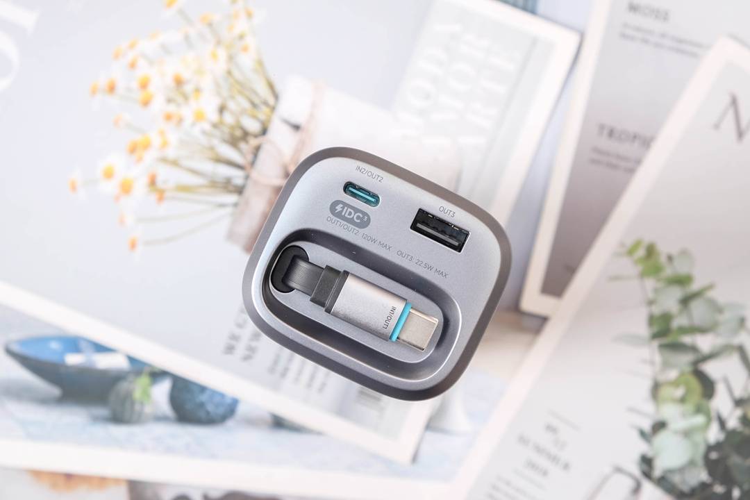 米物能量柱Pro体验：120W小米秒充+100W笔记本快充，一个顶三个