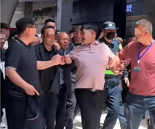 原创            不靠颜值不靠炒作，朱之文坐稳民间顶流，戳破娱乐圈畸形审美