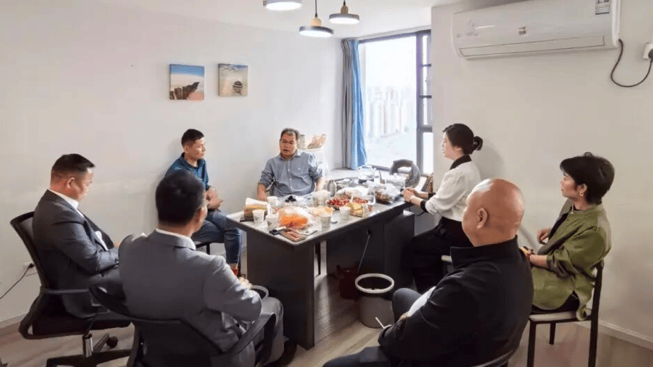 重磅到访！四川省广西商会莅临极致科技成都分公司考察 共启川渝智慧物业新征程