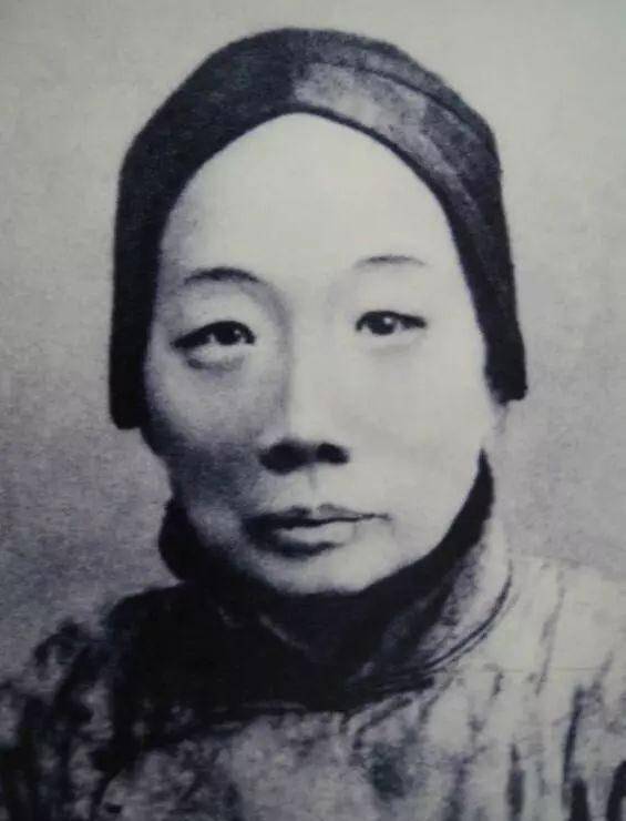鲁迅母亲：中年丧夫，晚年丧子，得到儿子离世的消息，她却很欣慰_鲁瑞_周伯宜_丈夫