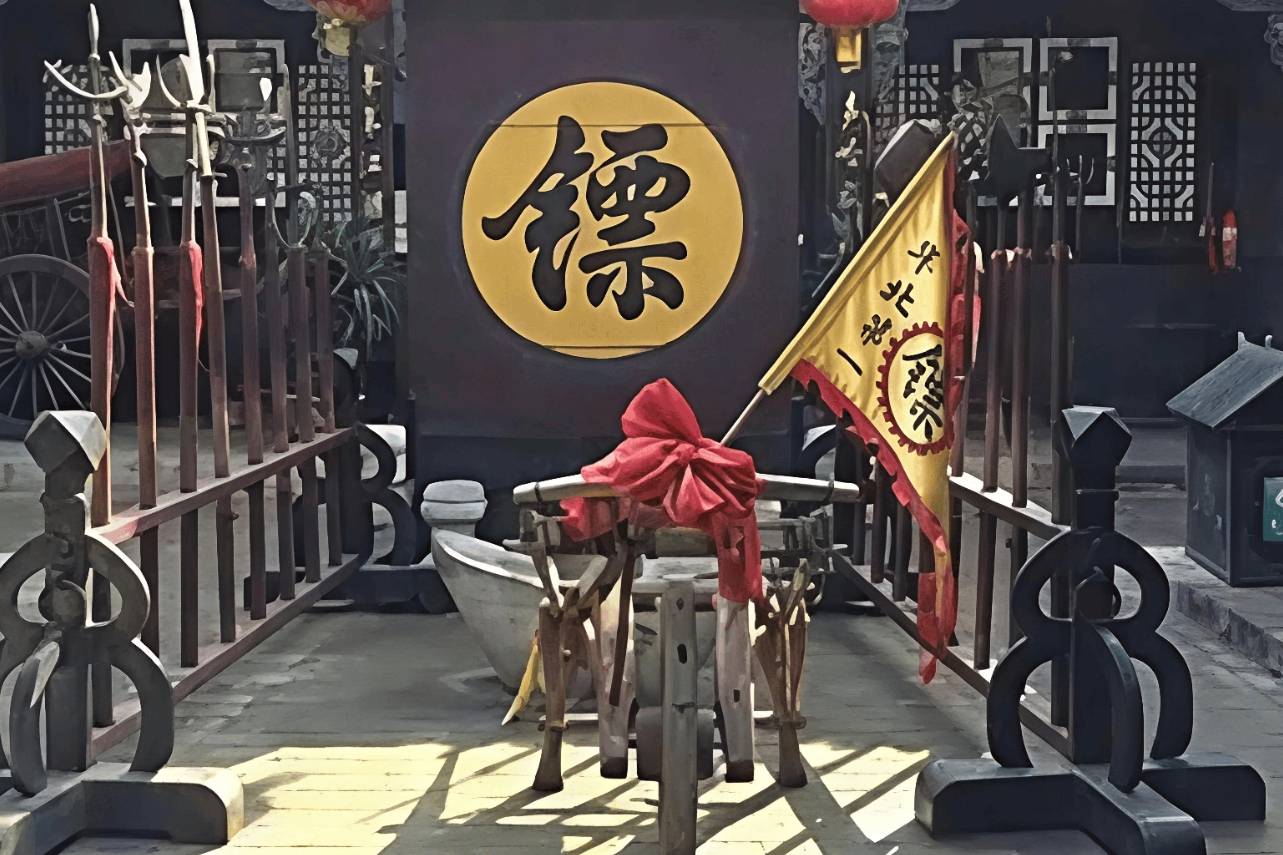 古代镖局只有十几人,为何土匪几百上千不敢抢?真相太现实_官府_规矩_报复
