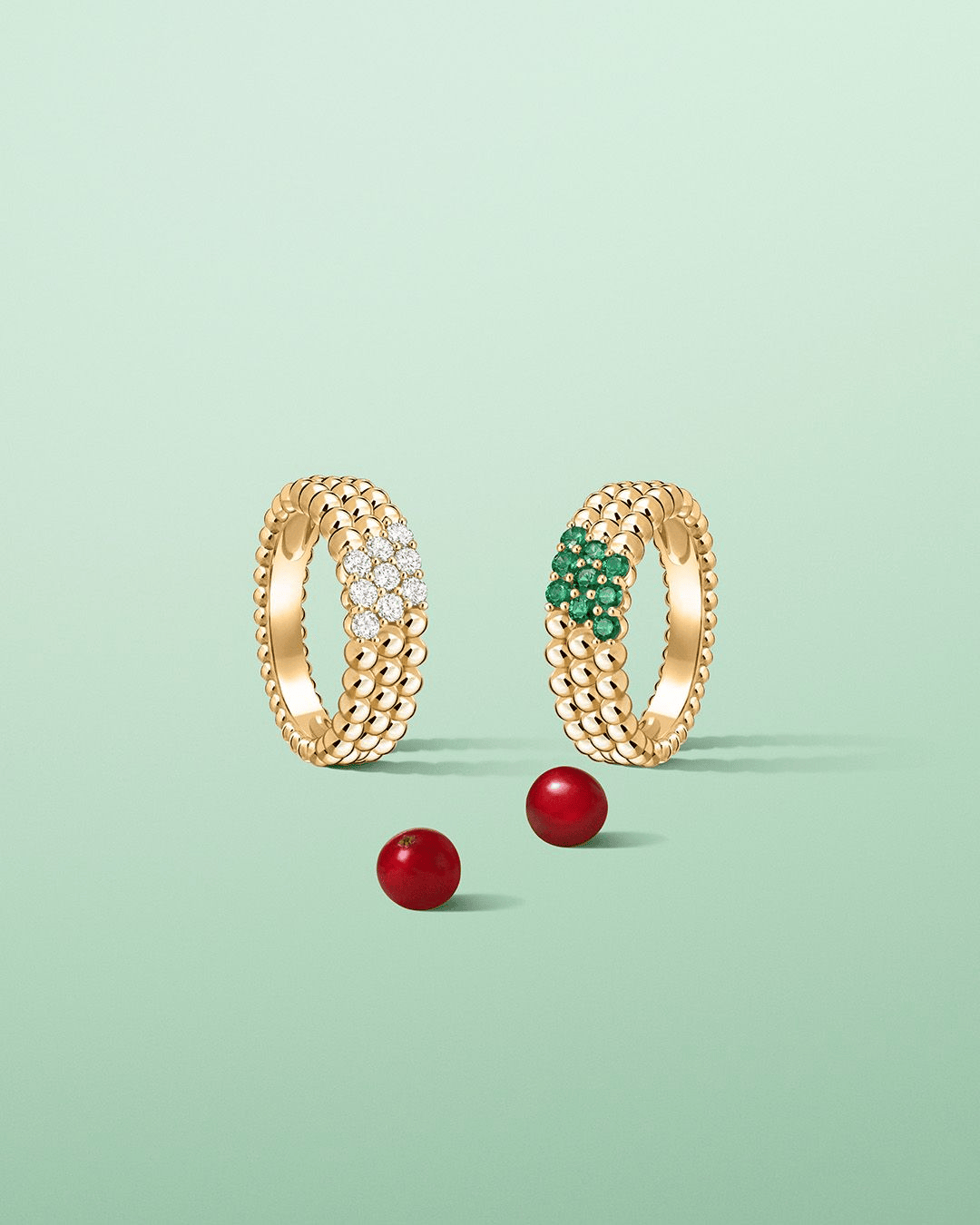 Van Cleef & Arpels梵克雅宝于520时刻欢欣呈现Perlée系列臻作