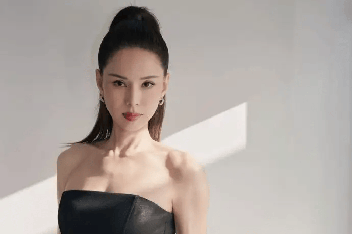 李若彤谈未婚无子：不必追求他人眼中的圆满，真实快乐最重要
