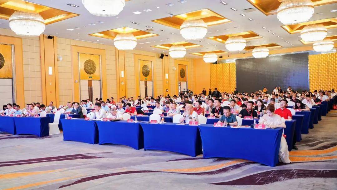 涂视野丨逆势破局，质赢未来！第三届中国零售仿石涂料赢销峰会在厦圆满落幕 