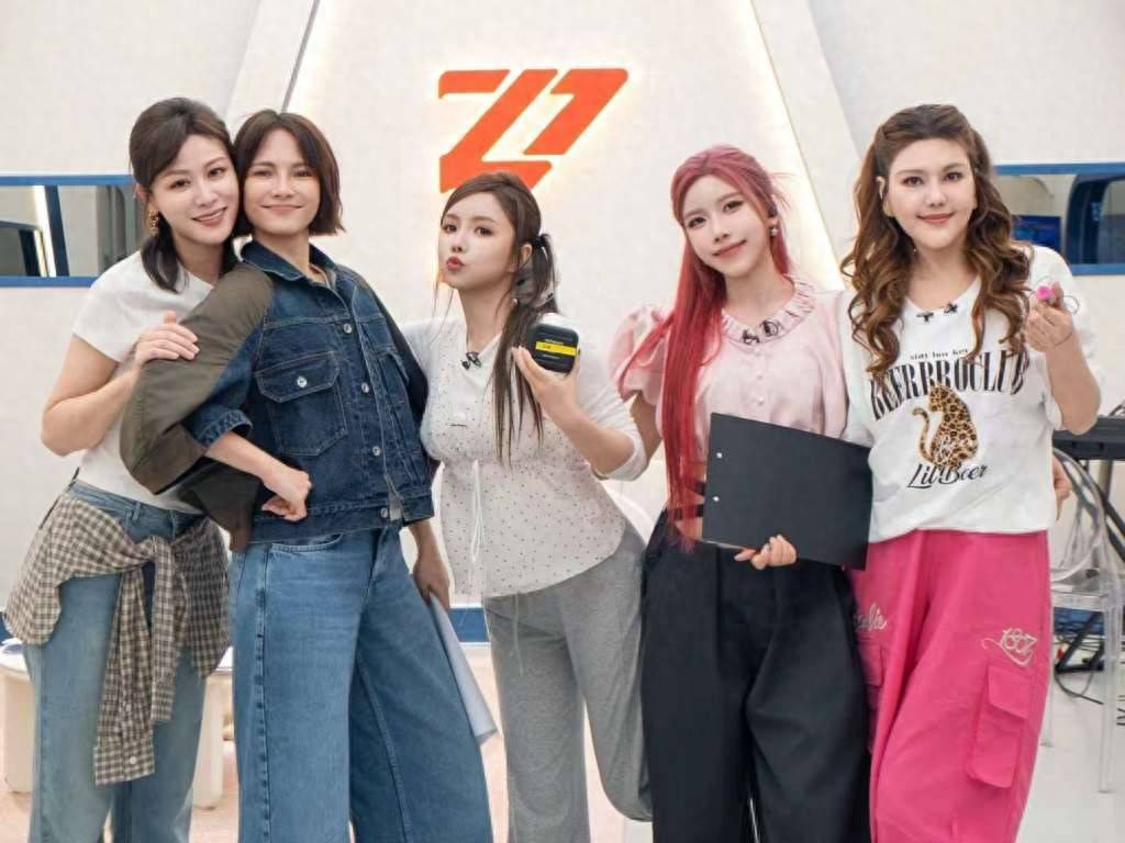 原创            一连三天直播不停！《乘风2026》三公师姐回归助阵
