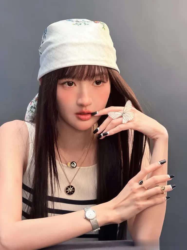 原创            大型反转名场面！王玉雯喊张凌赫亲爱的，转眼成失散兄妹