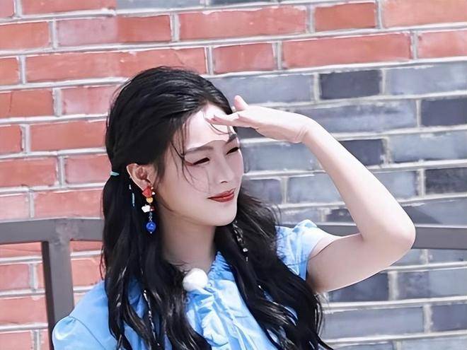 原创            王老吉给陈丽君“打码”，不是考虑不周而是缺乏尊重