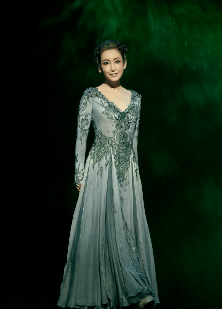 秦海璐长文谈《青蛇》复排重演：与“花彩香”奇妙重合之悟