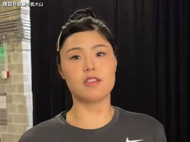 李月汝的处境有多糟？谁注意她发的动态？这一次连她自己都绝望了