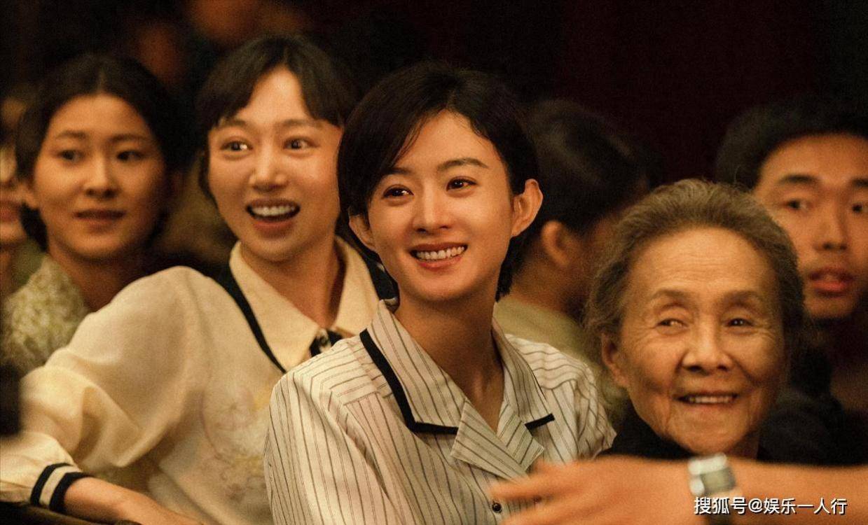 百花奖入围名单惹争议！呼声最高的5位全落选，肖战 赵丽颖令人太意外封面图