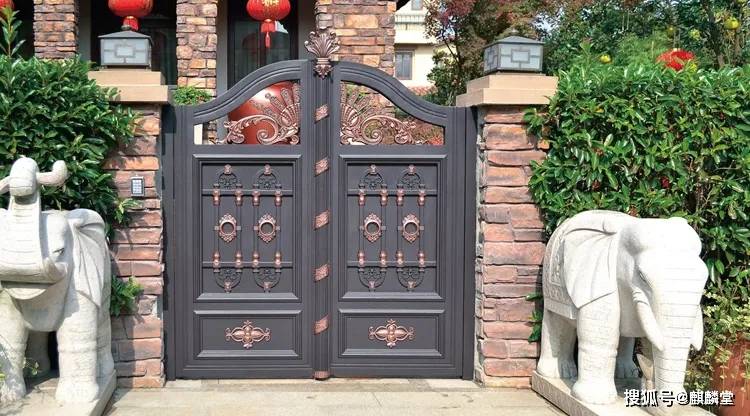 Kiểm tra ngay cửa chính nhà bạn: 5 lỗi phong thủy hút hết tài lộc