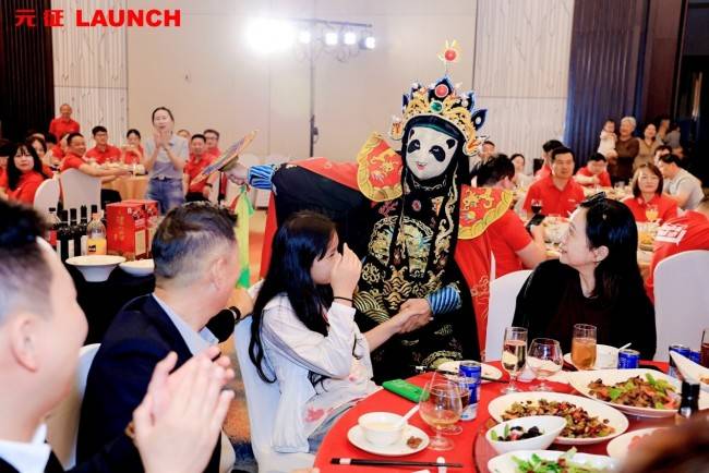 万场培训筑基•智领AI时代！元征科技第31届经销商年会在蓉城成都圆满落幕(图17)