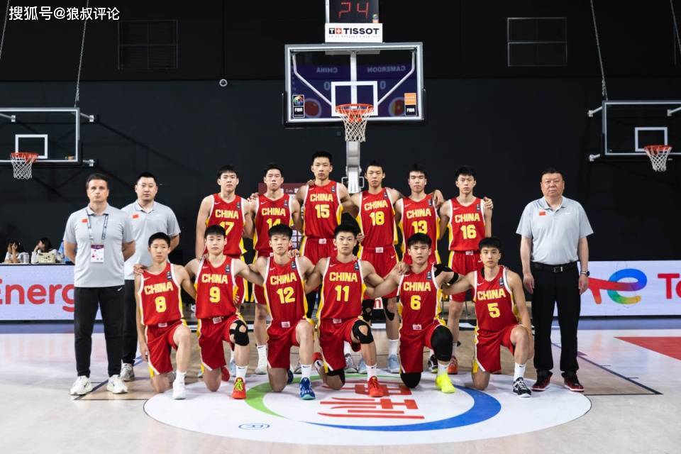中国U17男篮世界杯首胜引热议！张懿赵杰获盛赞 张宇辰异军突起