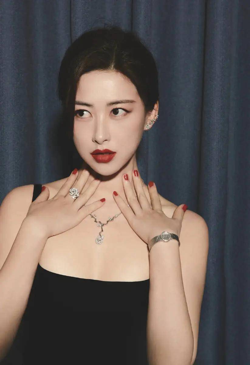 原创            十大只差一步登顶一线美女演员！雪肤玉貌性感撩人