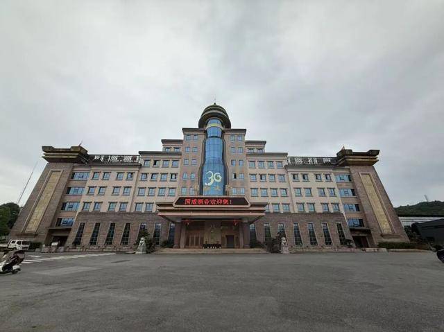 起底贵州八至酒业"卖酒女"黑产:男记者卧底被要求扮美女卖酒(图11) 文章配图-1