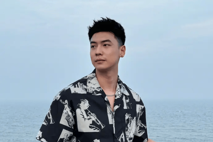 恋综嘉宾王垲智晒出立案告知书 早前被前女友公开指控嫖娼封面图