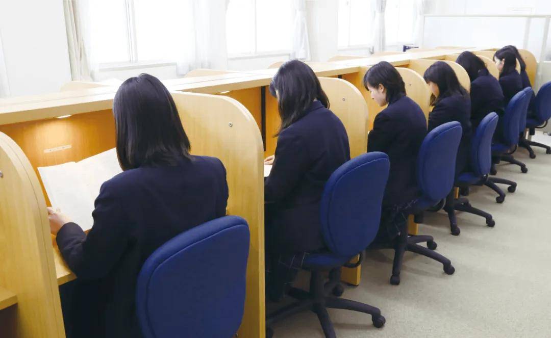请输入图片描述